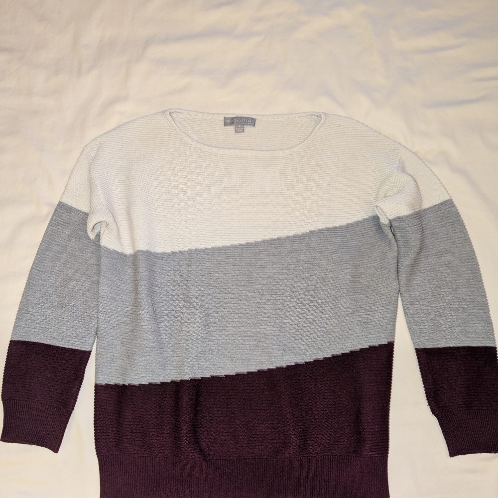 Colorblock Sweater in White, Gray, and Maroon